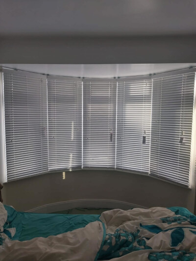 Bedroom bay window Venetian blind