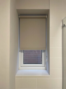 Bathroom roller blind